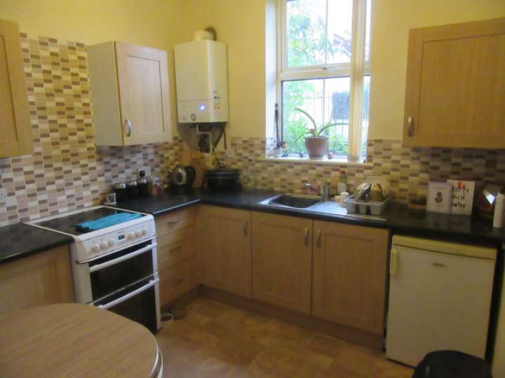 2733 GRANGE MOUNT, BIRKENHEAD Smith and Sons